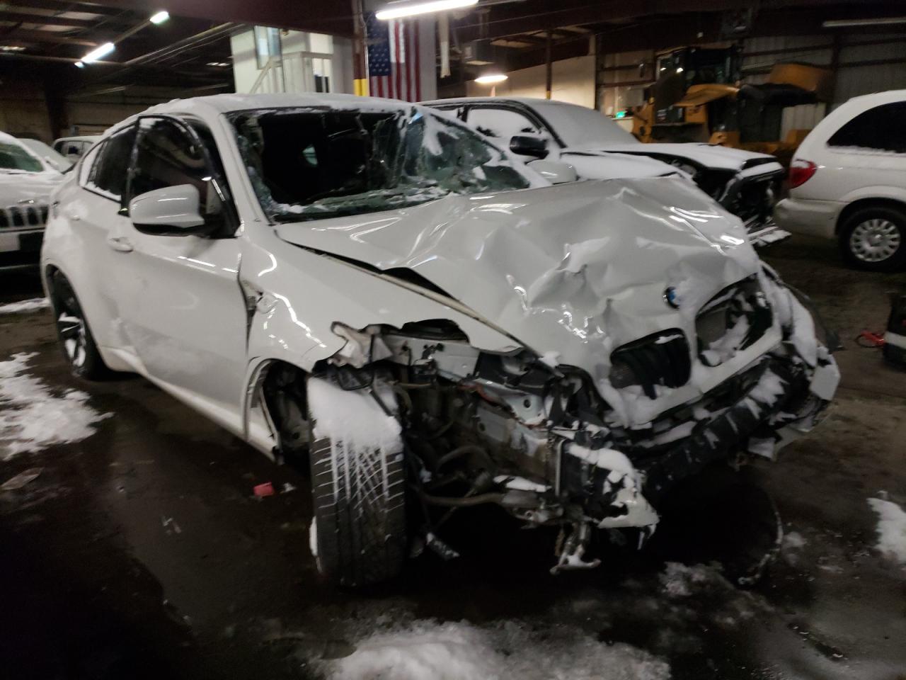 BMW X6 M 2014 with VIN 5YMGZ0C59E0C40371 - Photo from auction