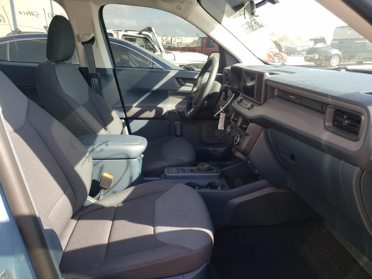 Photo 5 from auction – 2022 FORD MAVERICK X with VIN 3FTTW8E92NRA03359