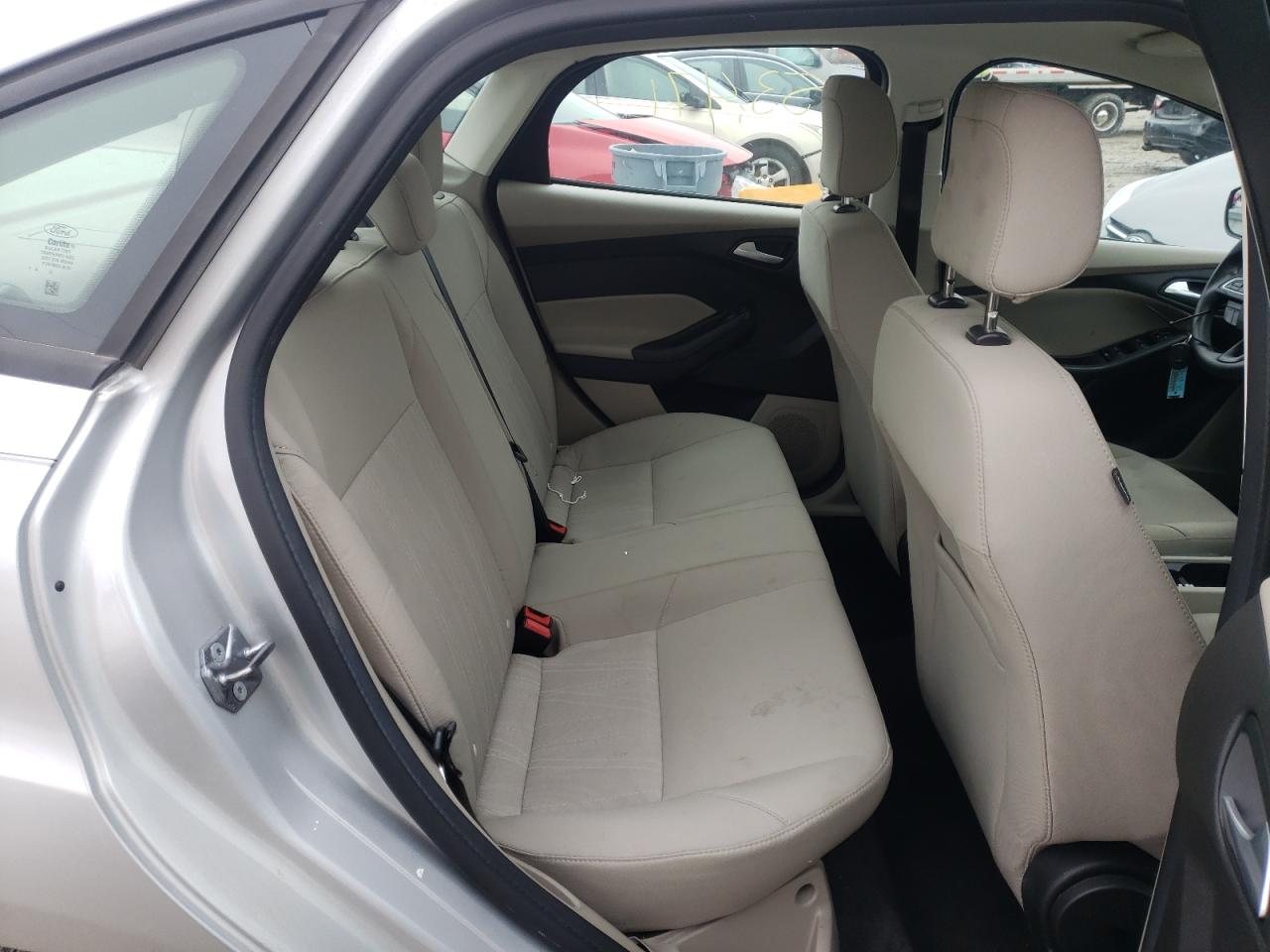 Photo 6 from auction – 2018 FORD FOCUS SE with VIN 1FADP3F27JL225318