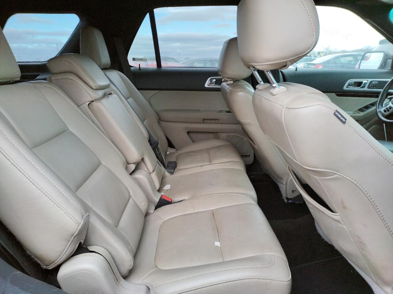 Photo 6 from auction – 2015 FORD EXPLORER L with VIN 1FM5K7F86FGC49520