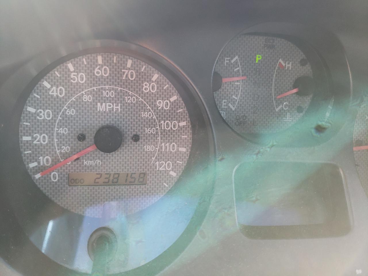 Photo 8 from auction – 1998 TOYOTA RAV4 with VIN JT3HP10V0W7095891