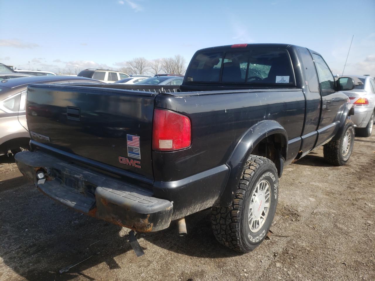 Photo 4 from auction – 2000 GMC SONOMA with VIN 1GTCT19W7Y8181855