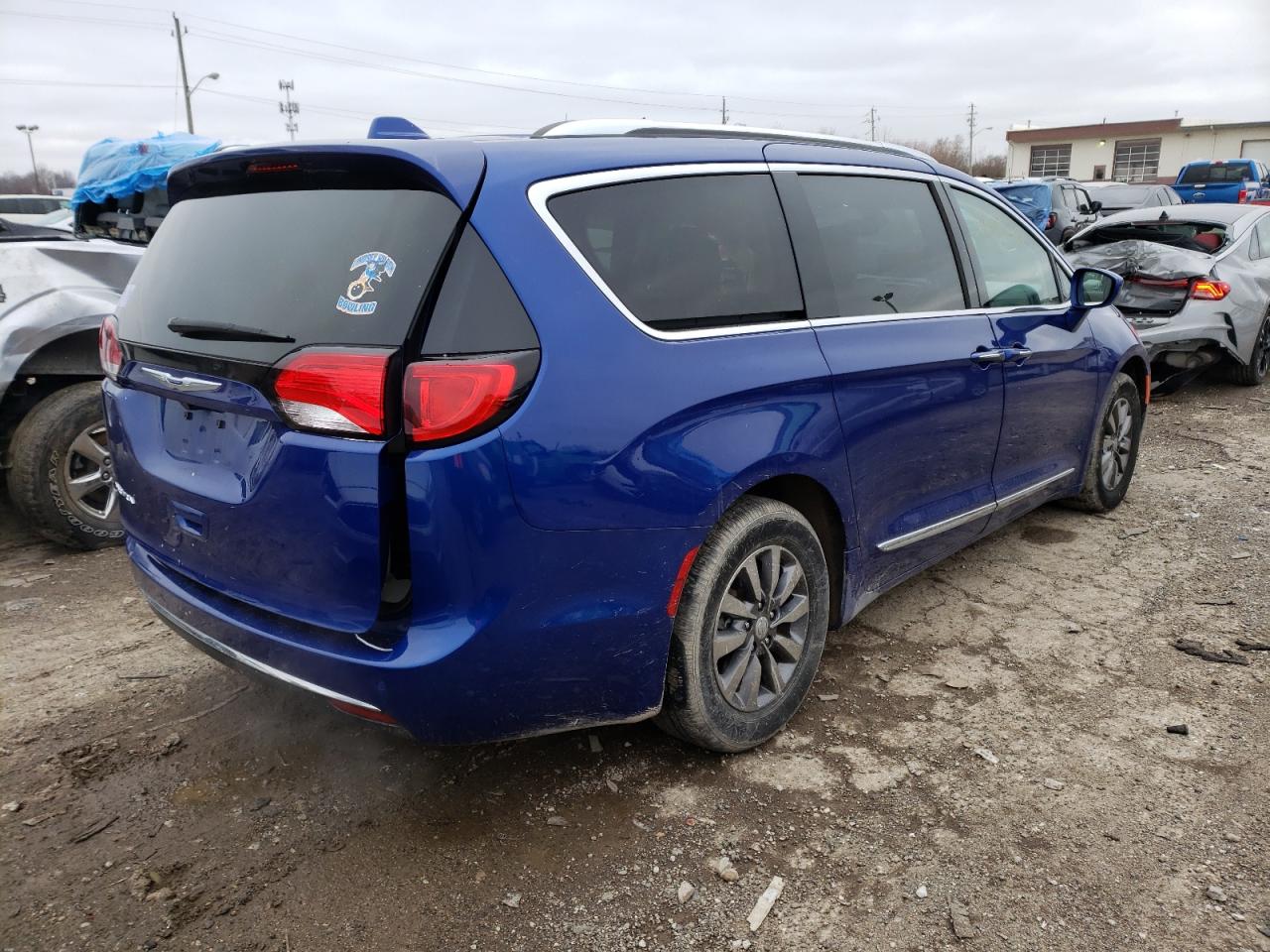 Photo 4 from auction – 2019 CHRYSLER PACIFICA T with VIN 2C4RC1EG1KR686097