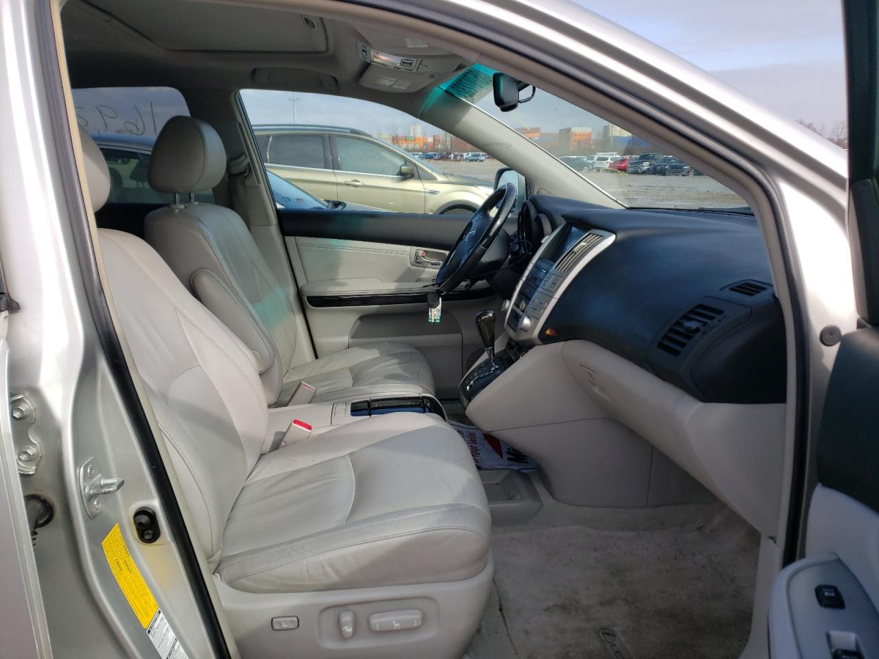 Photo 5 from auction – 2008 LEXUS RX 350 with VIN 2T2HK31U78C057082