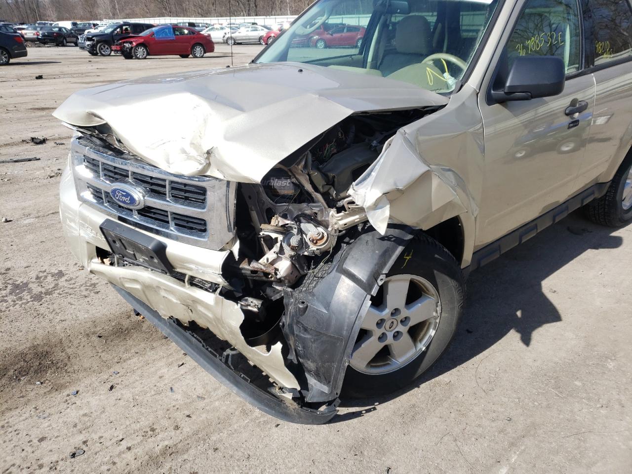 Photo 9 from auction – 2011 FORD ESCAPE XLT with VIN 1FMCU0DG2BKB02055