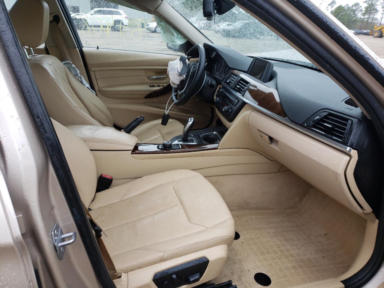 Photo 5 from auction – 2014 BMW 328 XI SUL with VIN WBA3B5G59ENS07063