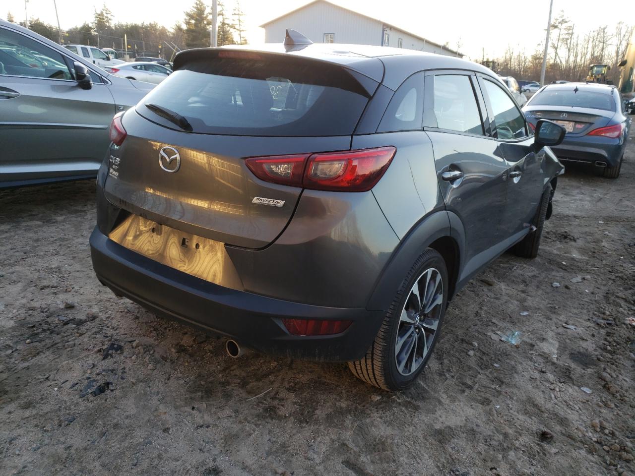 Photo 4 from auction – 2019 MAZDA CX-3 TOURI with VIN JM1DKFC77K0411275