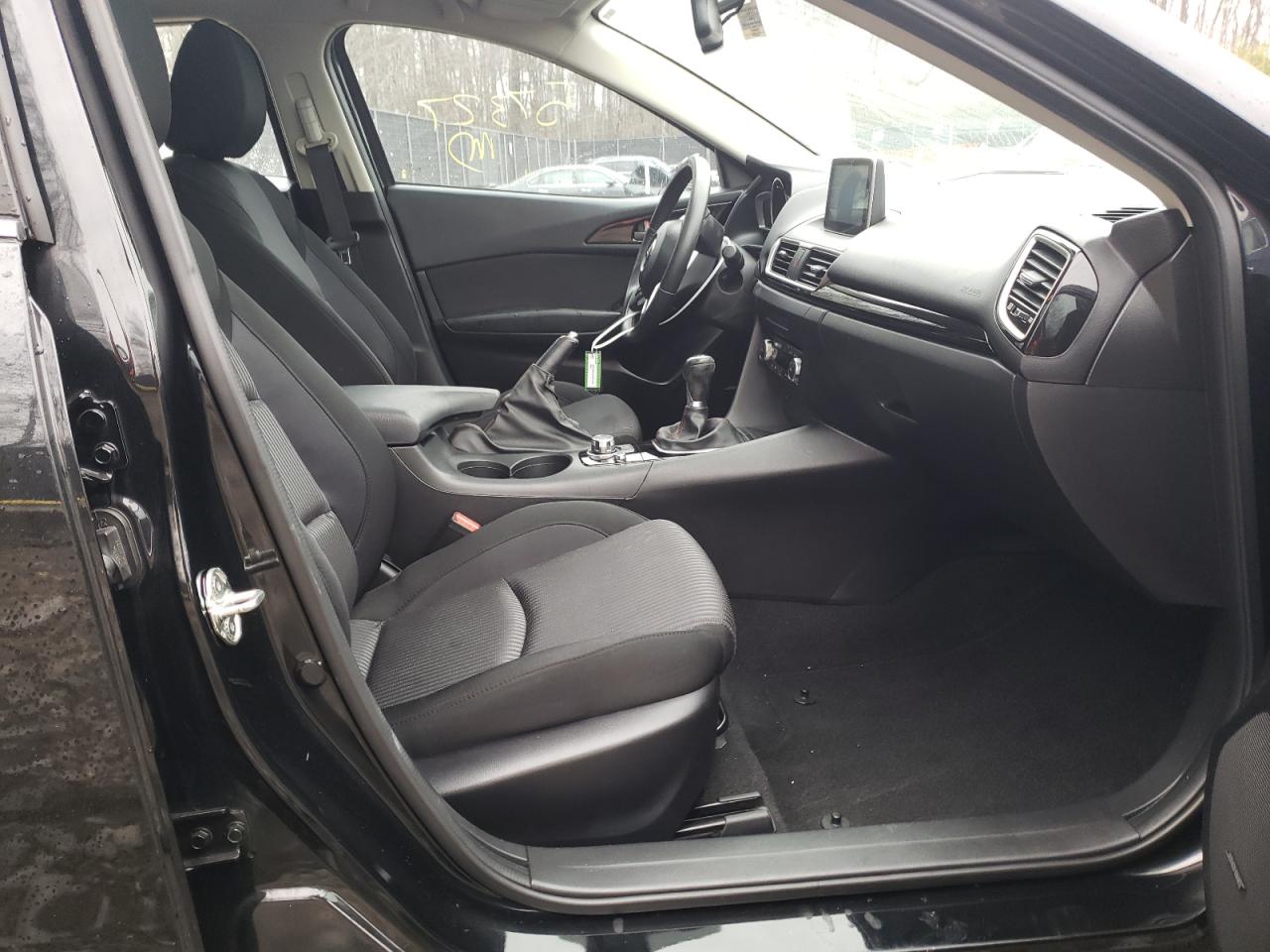 Photo 5 from auction – 2016 MAZDA 3 TOURING with VIN JM1BM1M77G1341121