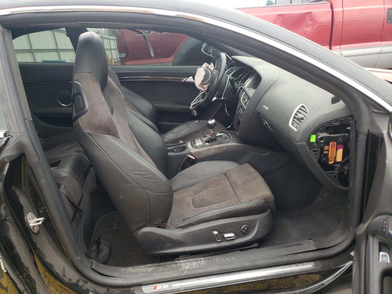 Photo 5 from auction – 2013 AUDI S5 PREMIUM with VIN WAUCGAFR4DA022472