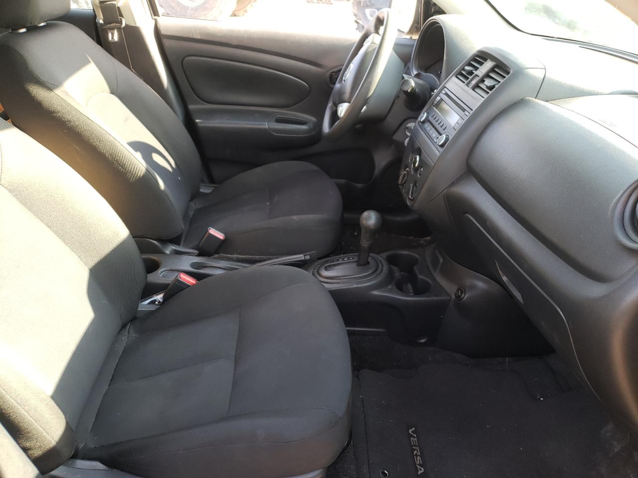 Photo 5 from auction – 2018 NISSAN VERSA S with VIN 3N1CN7AP1JL830531