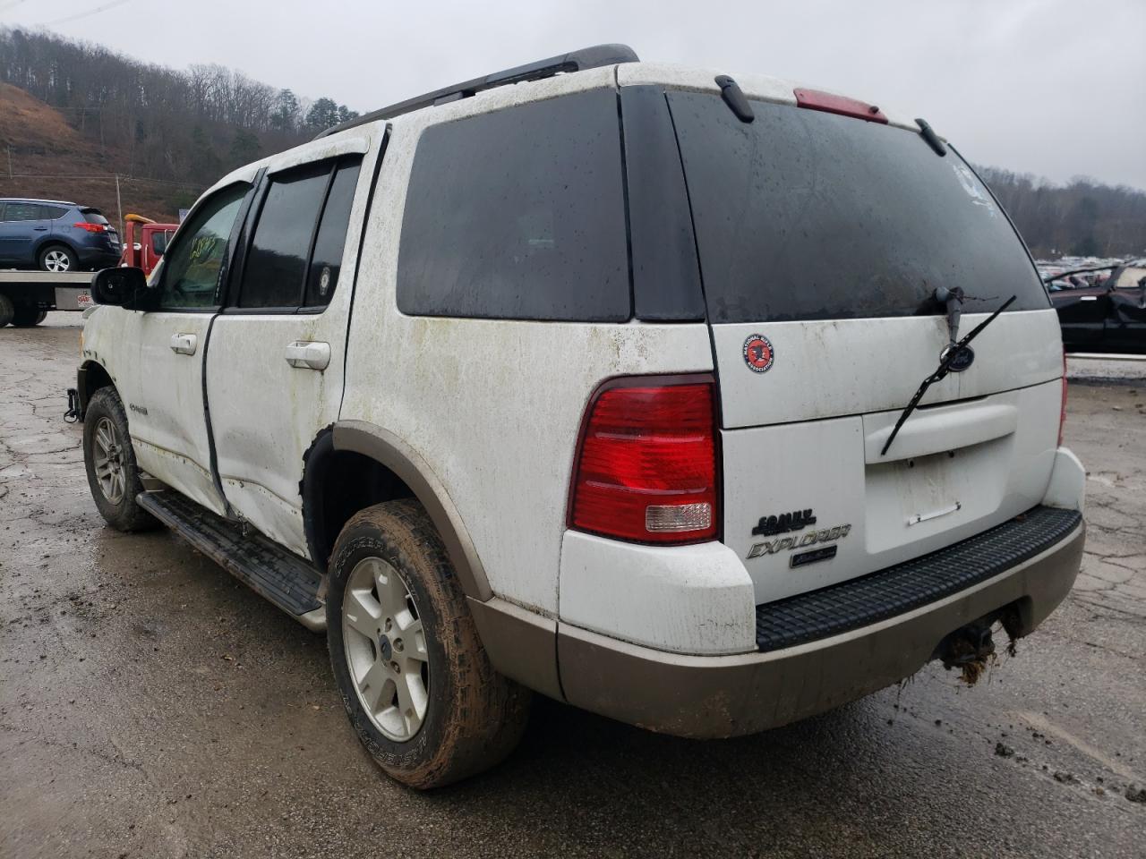 Photo 3 from auction – 2004 FORD EXPLORER E with VIN 1FMDU74K74UA91367