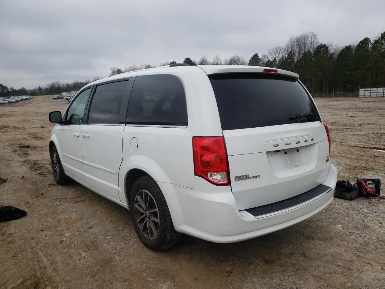 Photo 3 from auction – 2017 DODGE GRAND CARA with VIN 2C4RDGCGXHR699345