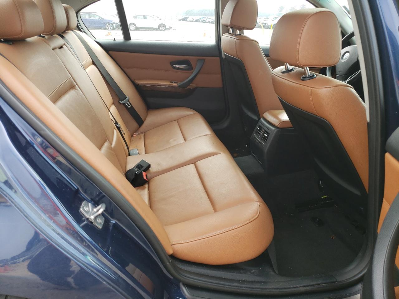 Photo 6 from auction – 2011 BMW 328 XI with VIN WBAPK7C54BA820133