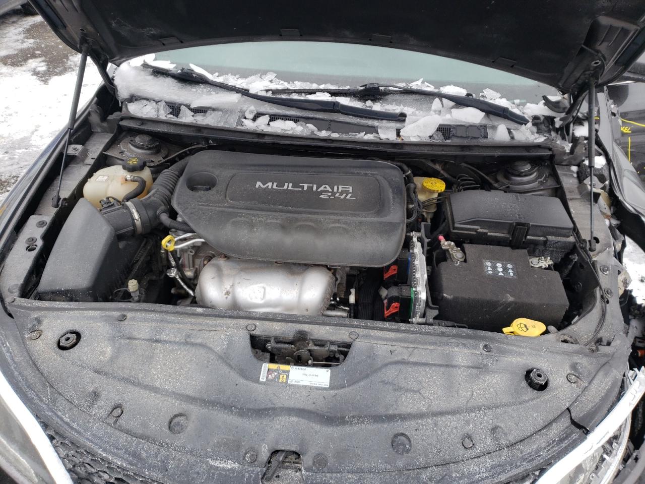 Photo 7 from auction – 2015 CHRYSLER 200 LIMITE with VIN 1C3CCCAB8FN608659