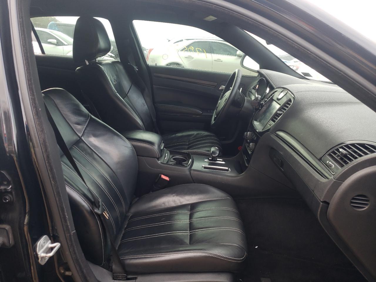 Photo 5 from auction – 2013 CHRYSLER 300 S with VIN 2C3CCABG8DH519422