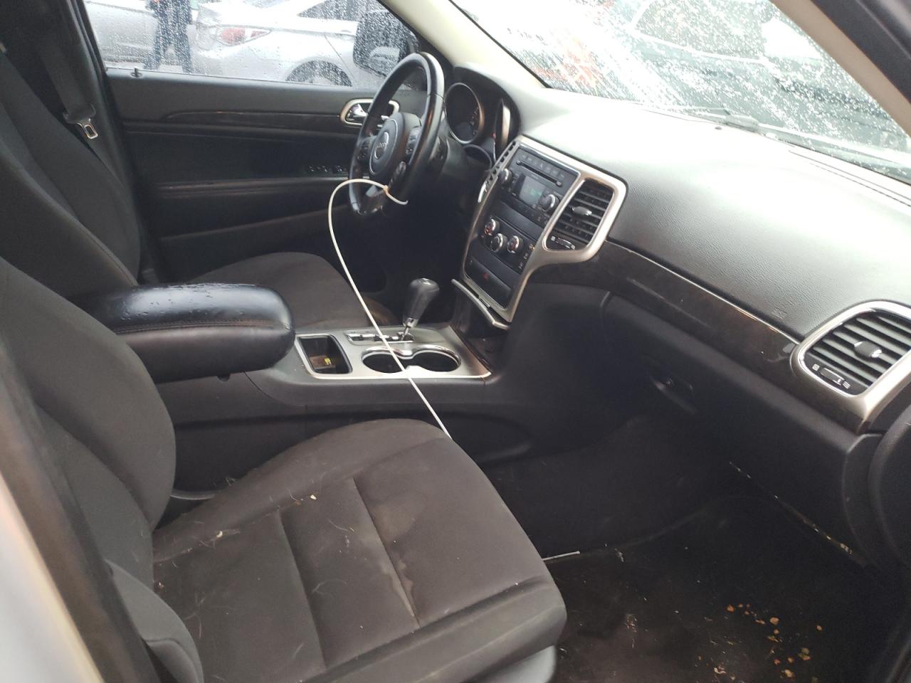 Photo 5 from auction – 2011 JEEP GRAND CHER with VIN 1J4RS4GG3BC658239