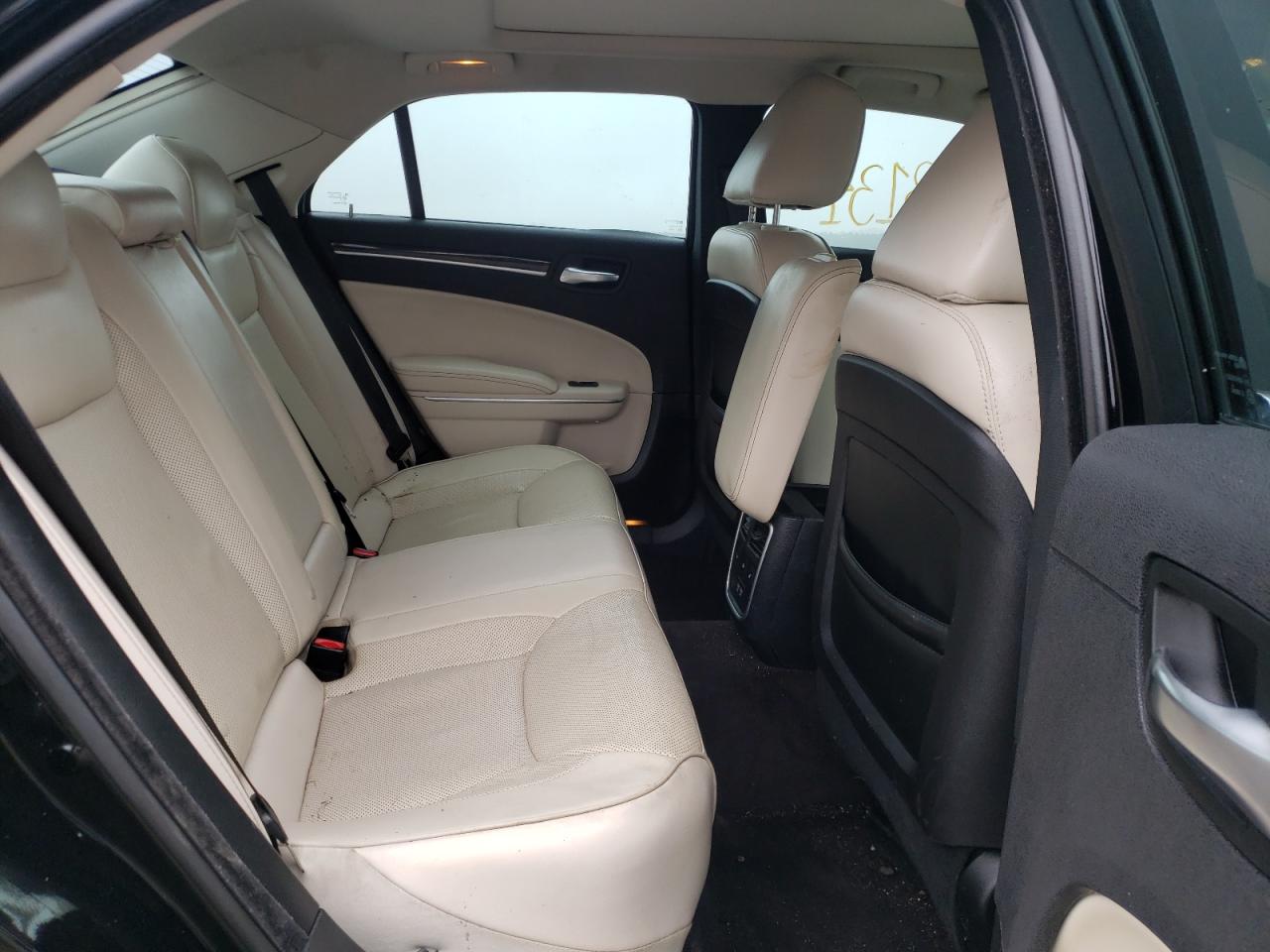 Photo 6 from auction – 2017 CHRYSLER 300C with VIN 2C3CCAEG2HH571100
