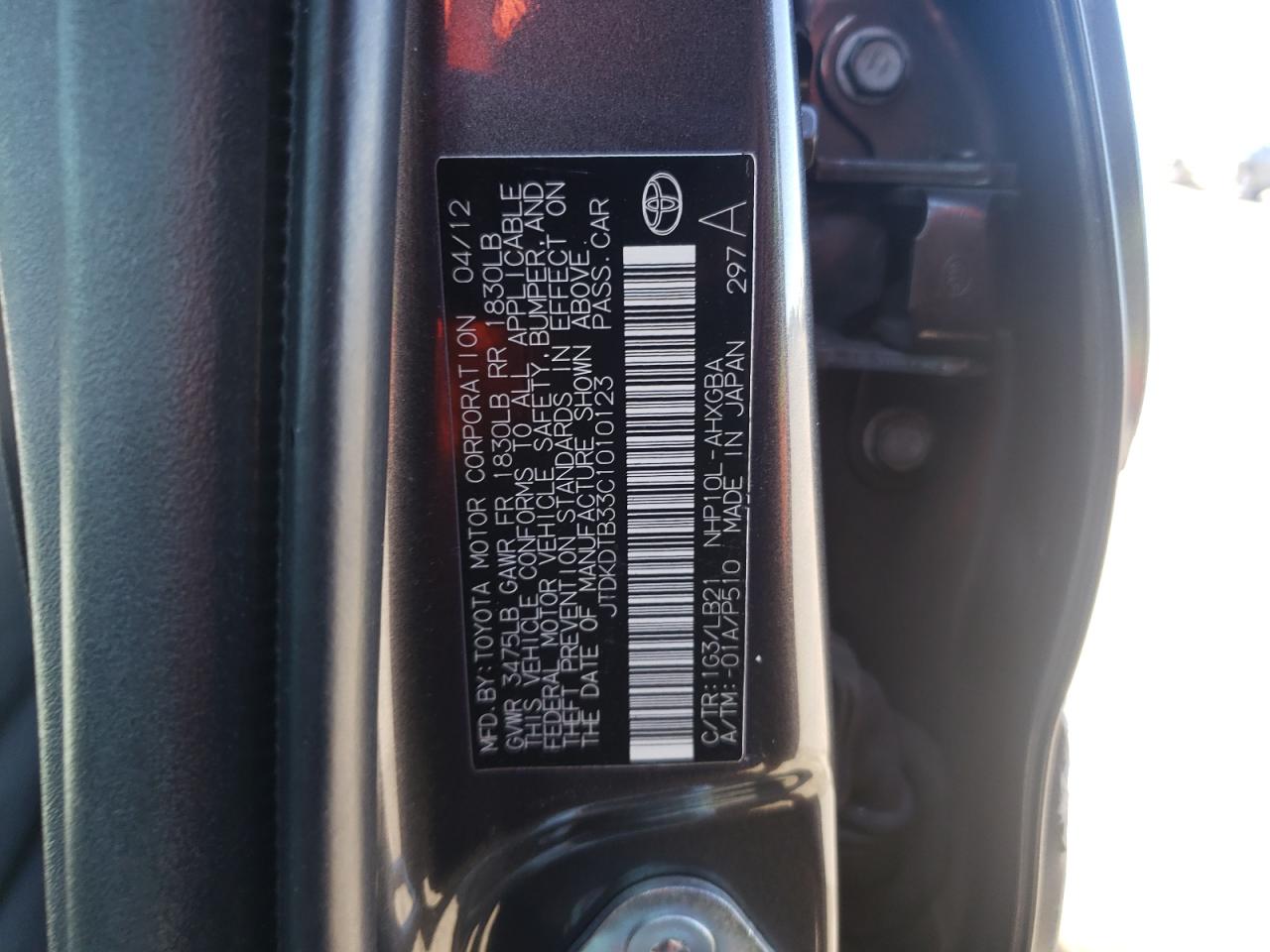 Photo 10 from auction – 2012 TOYOTA PRIUS C with VIN JTDKDTB33C1010123