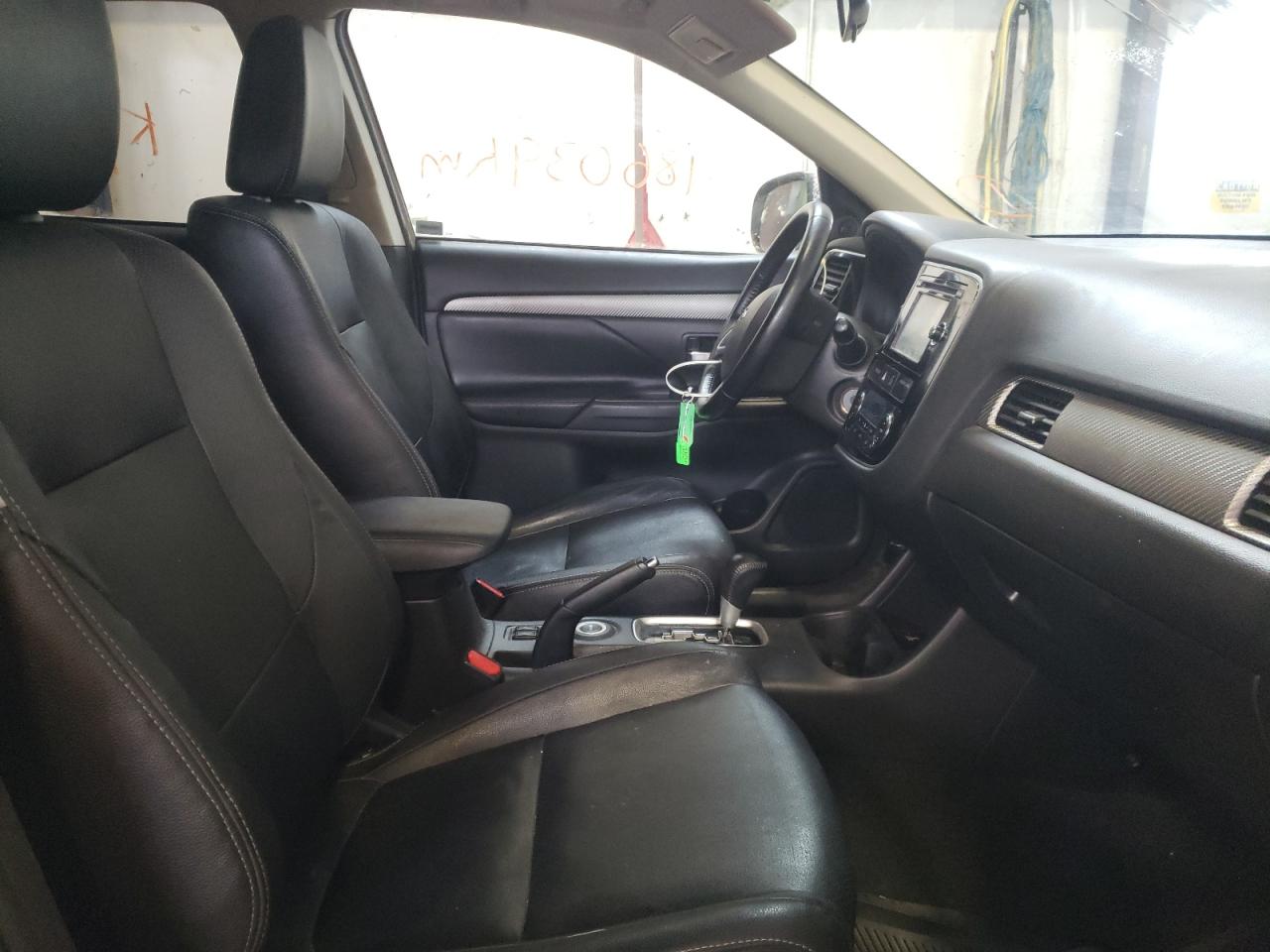 Photo 5 from auction – 2014 MITSUBISHI OUTLANDER with VIN JA4AZ2A3XEZ601735