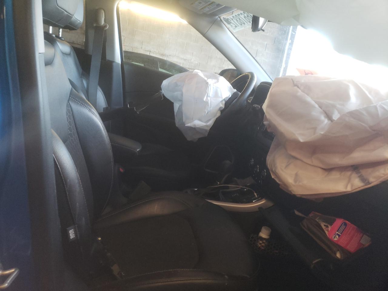 Photo 5 from auction – 2018 JEEP COMPASS LA with VIN 3C4NJDBB8JT256903