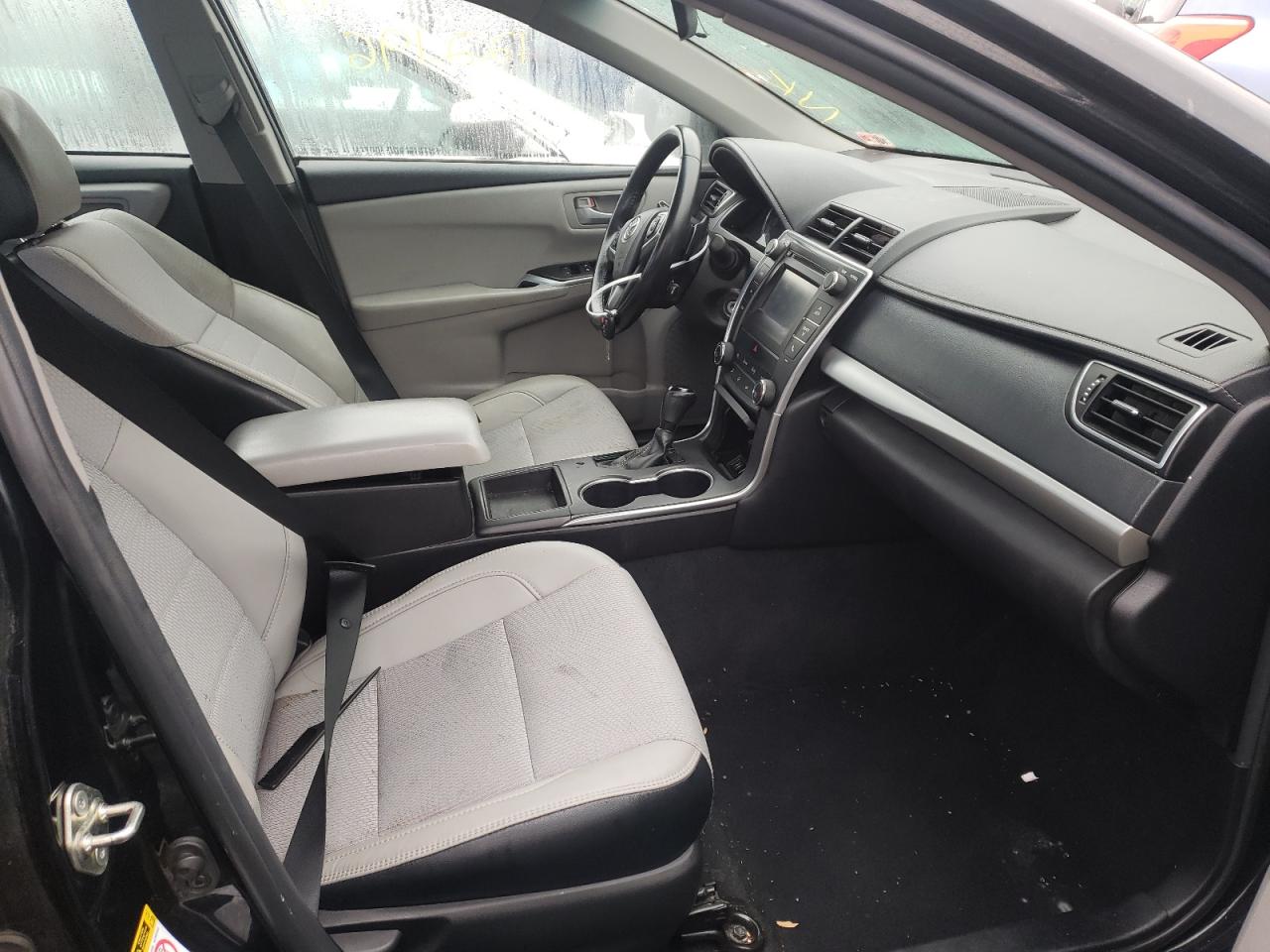Photo 5 from auction – 2017 TOYOTA CAMRY LE with VIN 4T1BF1FK6HU685739