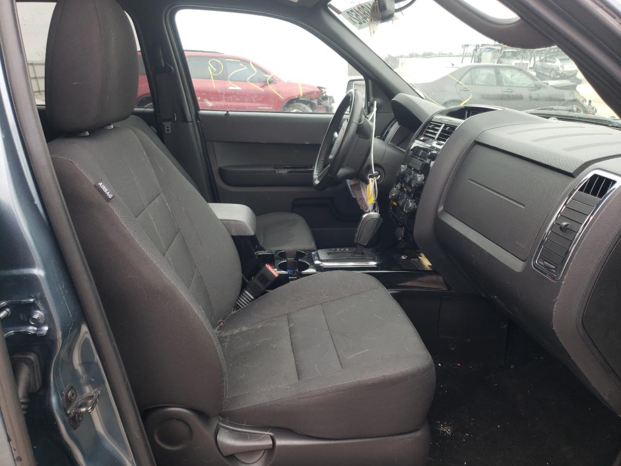 Photo 5 from auction – 2012 FORD ESCAPE XLT with VIN 1FMCU9D74CKA73387
