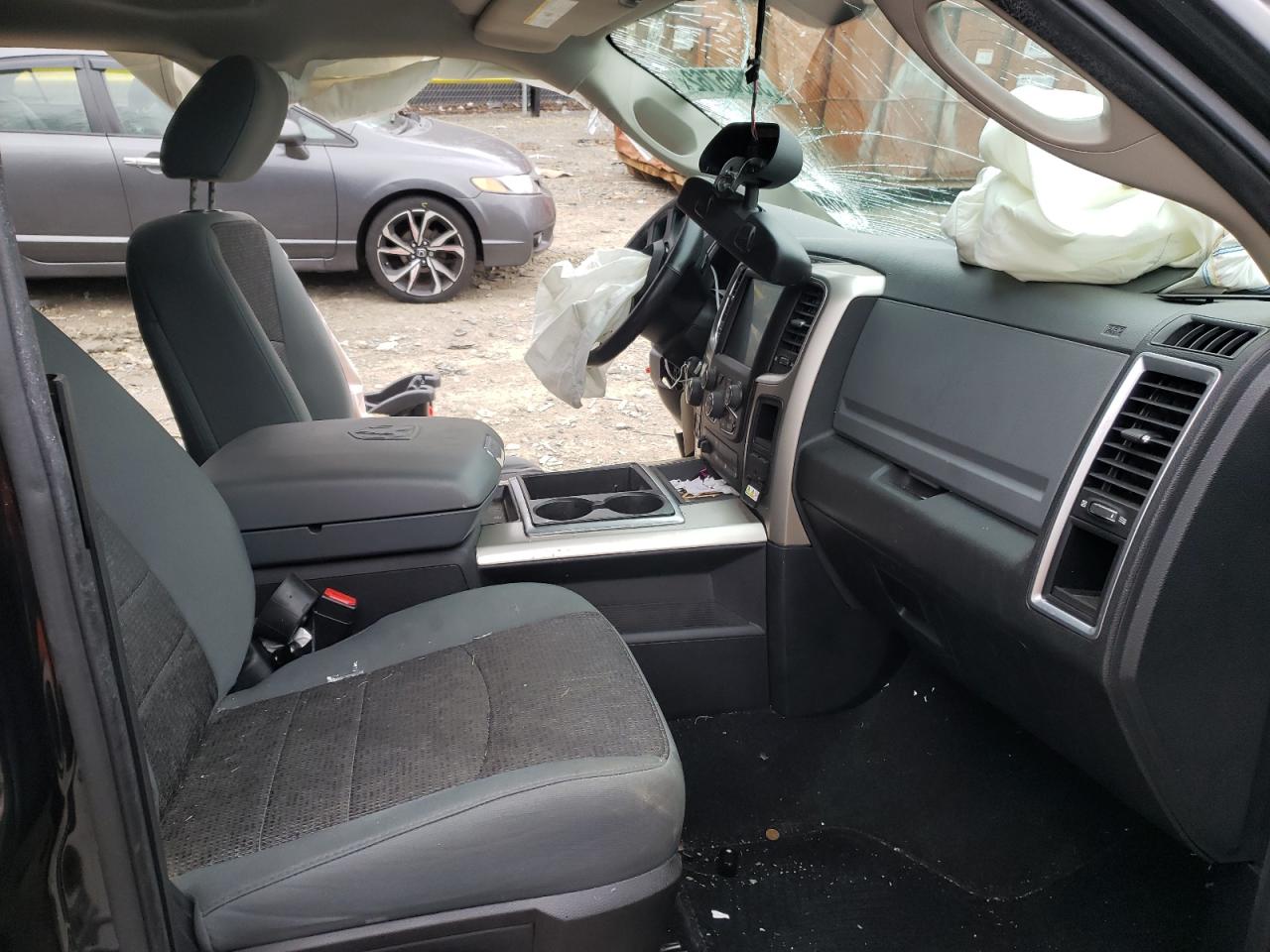 Photo 5 from auction – 2015 RAM 1500 SLT with VIN 1C6RR7LT1FS689059