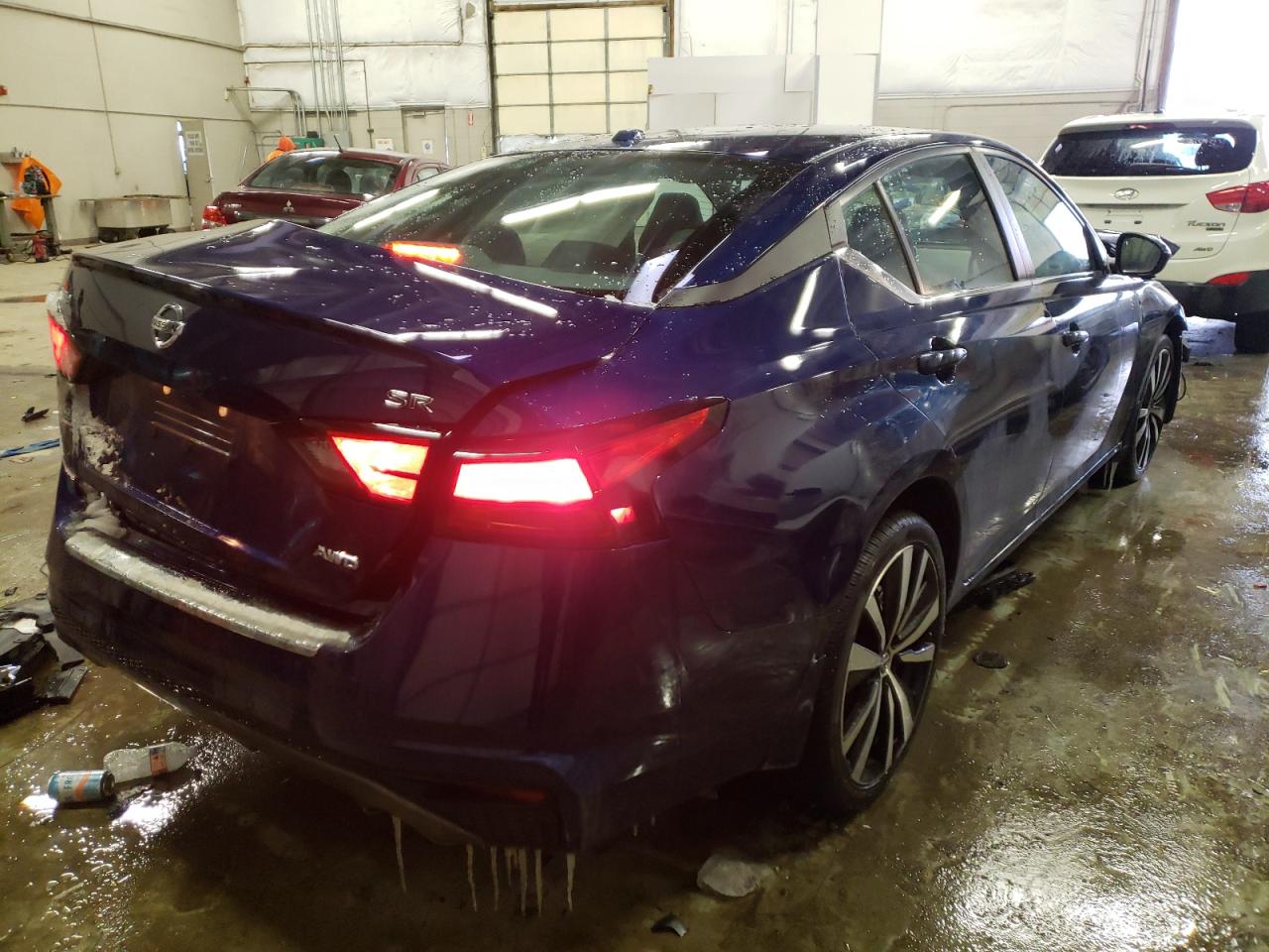 Photo 4 from auction – 2021 NISSAN ALTIMA SR with VIN 1N4BL4CW5MN385321