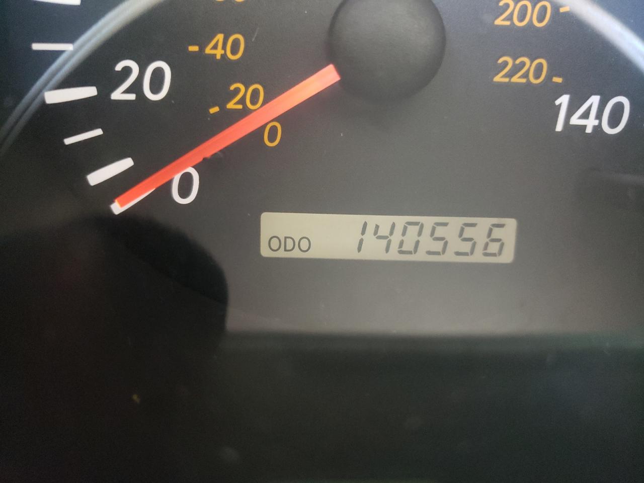 Photo 8 from auction – 2005 TOYOTA HIGHLANDER with VIN JTEEP21A950088067