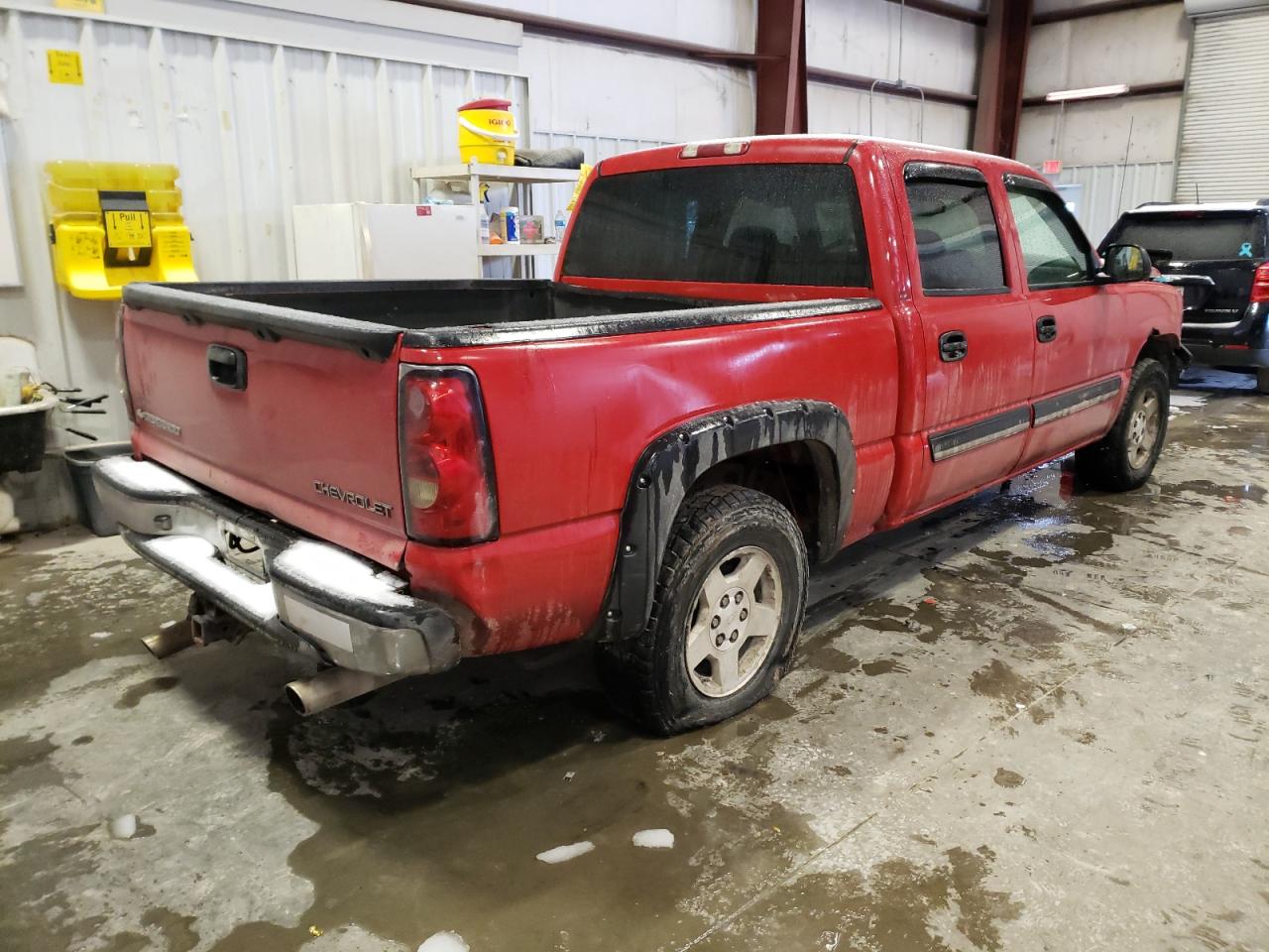 Photo 4 from auction – 2005 CHEVROLET SILVERADO with VIN 2GCEK13T751129506