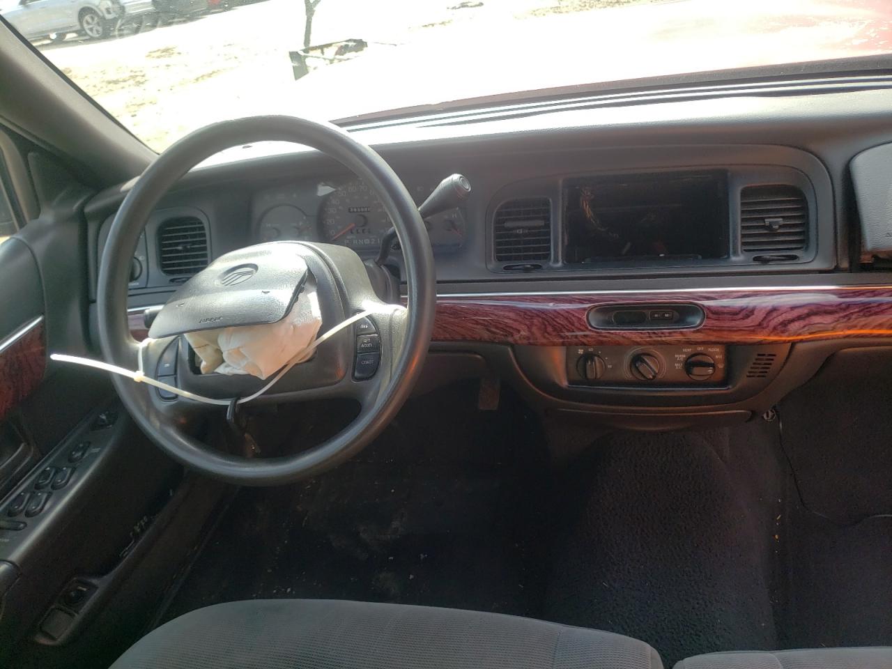 Photo 9 from auction – 2000 MERCURY GRAND MARQ with VIN 2MEFM74W0YX655485