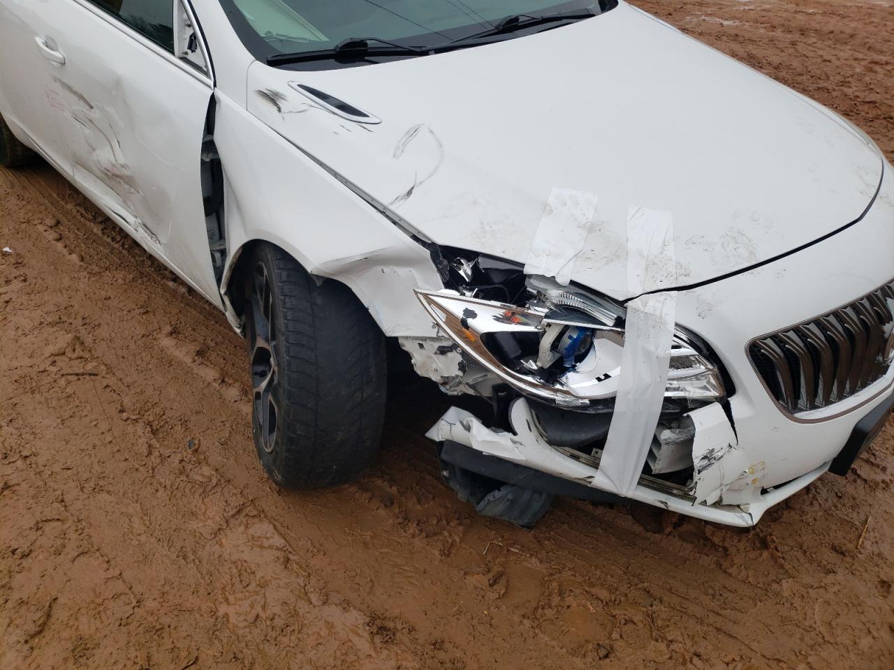 Photo 9 from auction – 2017 BUICK REGAL SPOR with VIN 2G4GL5EX1H9103952