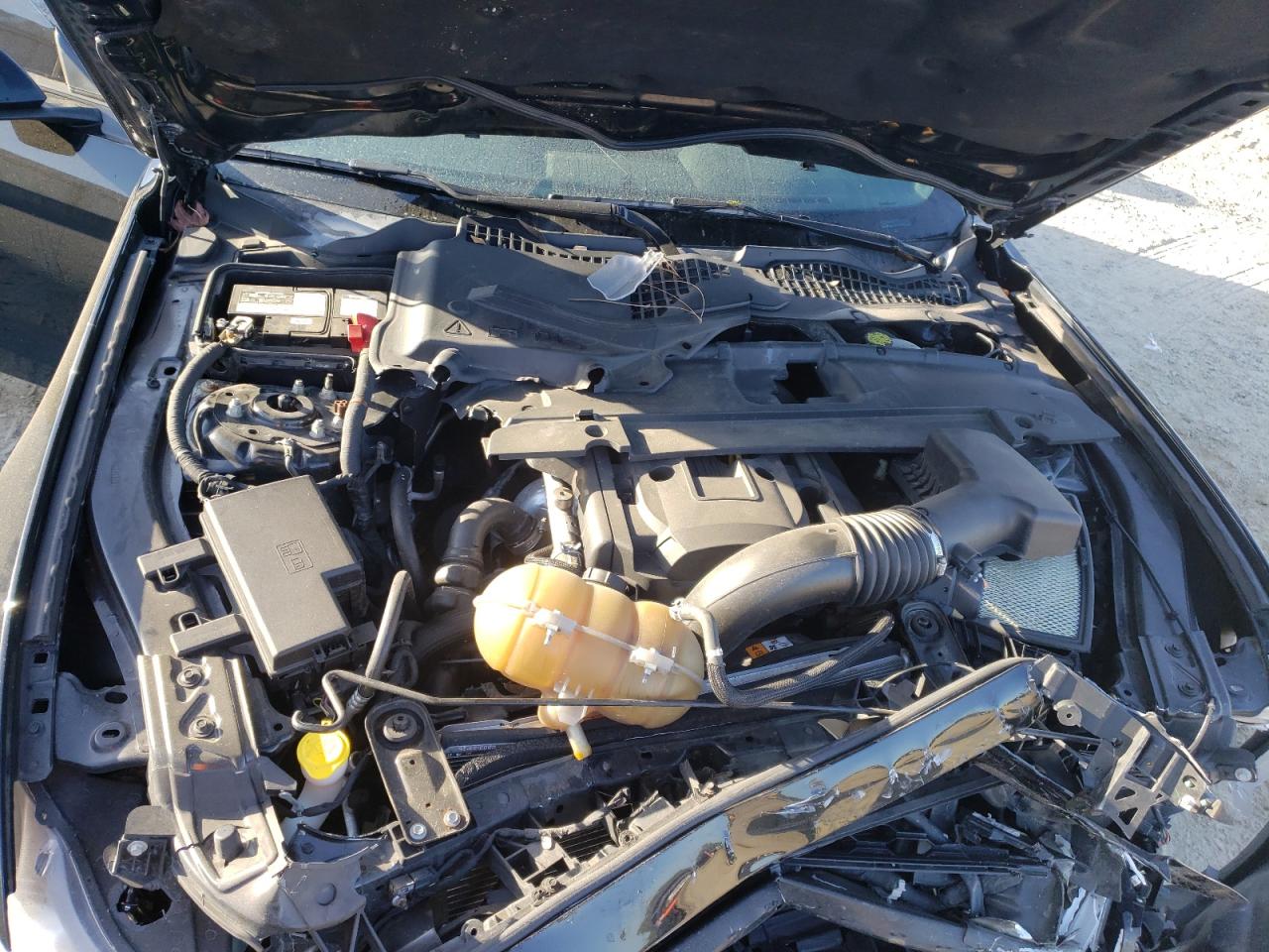 Photo 7 from auction – 2015 FORD MUSTANG with VIN 1FATP8UH3F5390617