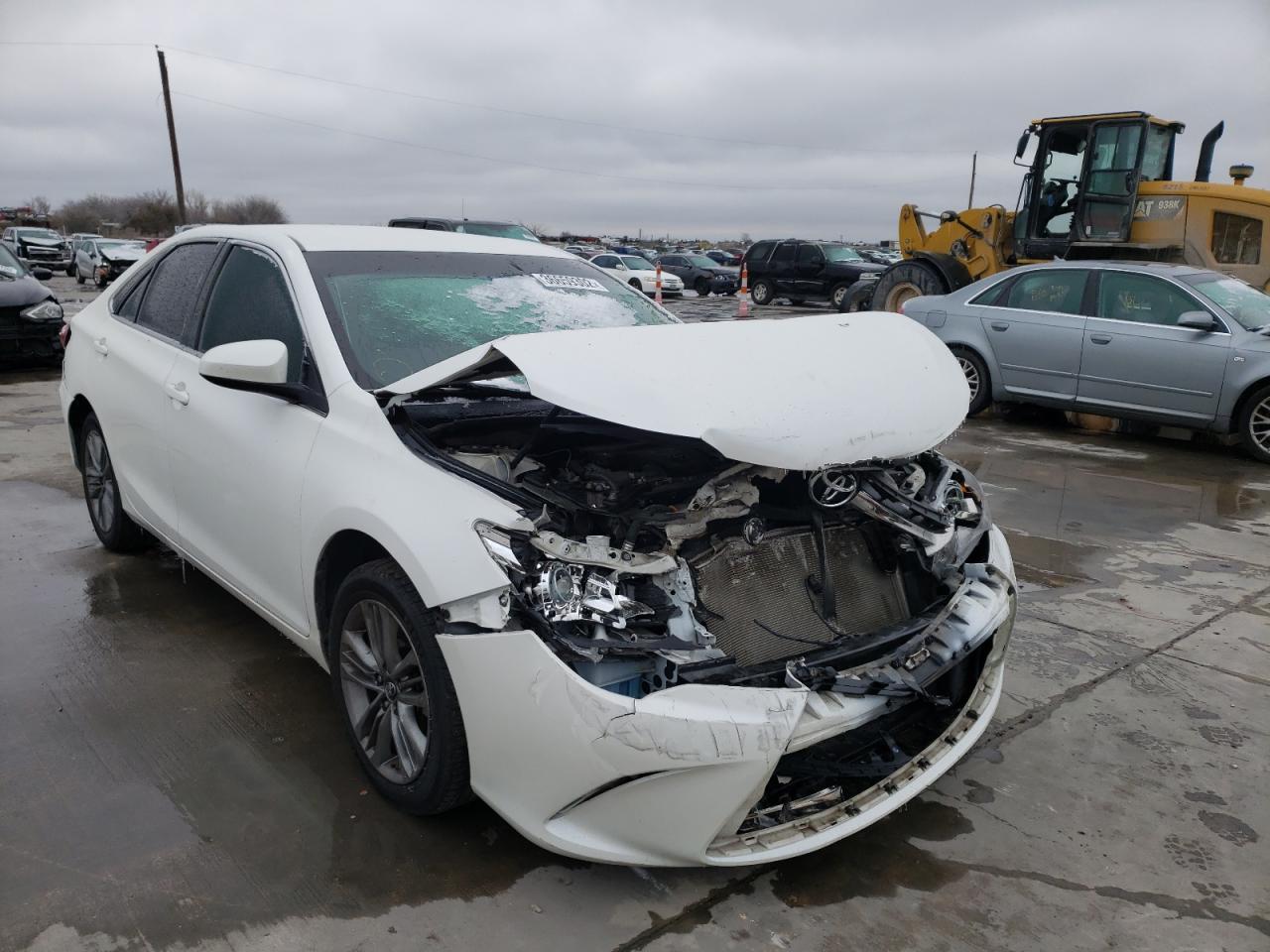 TOYOTA CAMRY LE 2017 with VIN 4T1BF1FKXHU355912 - Photo from auction