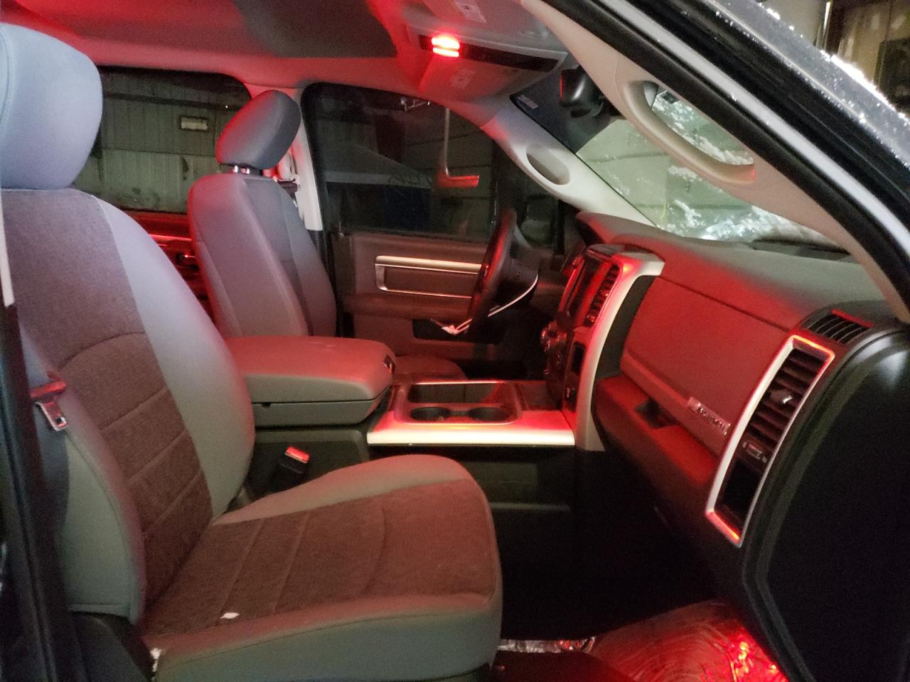 Photo 5 from auction – 2017 RAM 1500 SLT with VIN 1C6RR7TT4HS635547