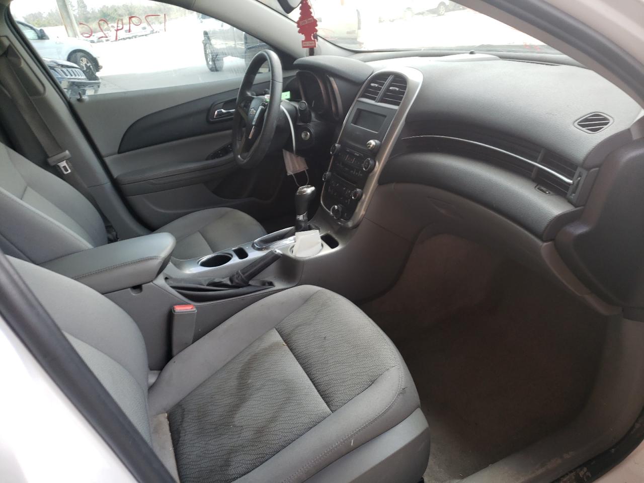 Photo 5 from auction – 2016 CHEVROLET MALIBU LIM with VIN 1G11A5SA3GU124294