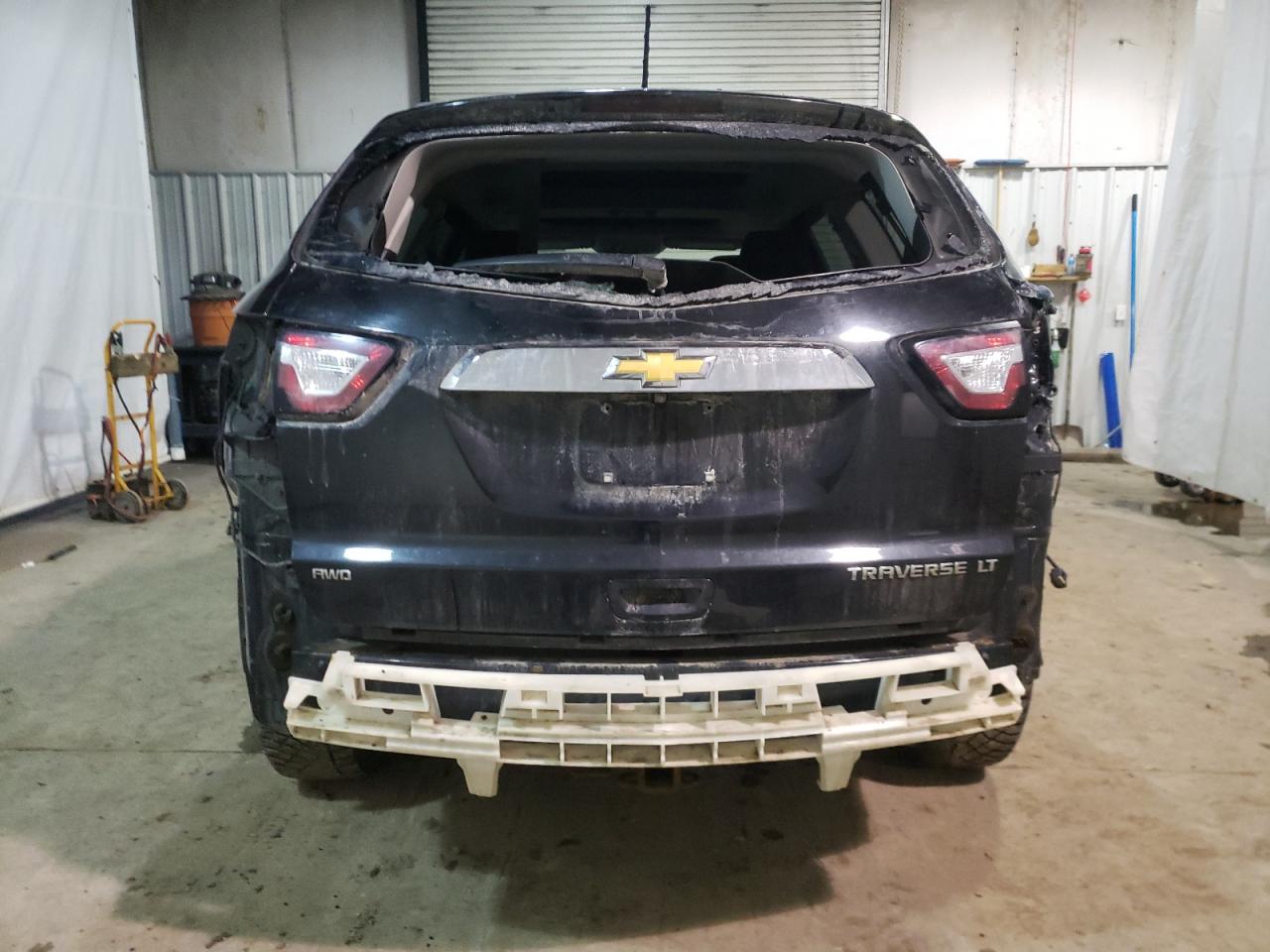 Photo 9 from auction – 2015 CHEVROLET TRAVERSE L with VIN 1GNKVGKD8FJ226929