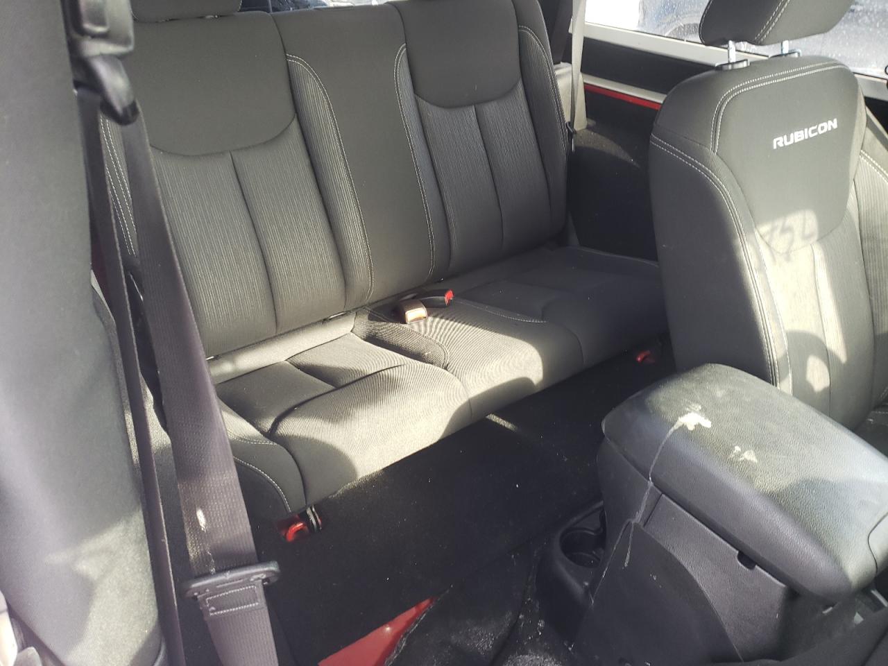 Photo 6 from auction – 2016 JEEP WRANGLER R with VIN 1C4BJWCG0GL178632