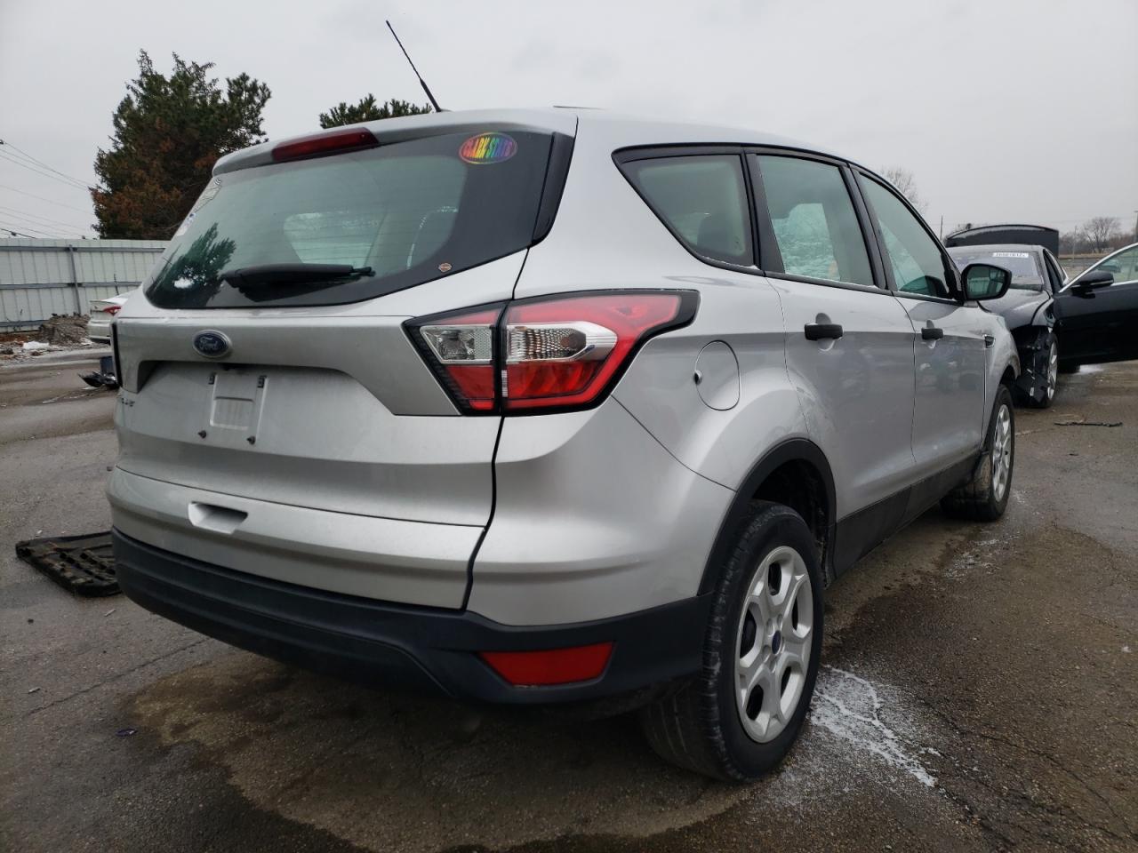 Photo 4 from auction – 2017 FORD ESCAPE S with VIN 1FMCU0F70HUE90347