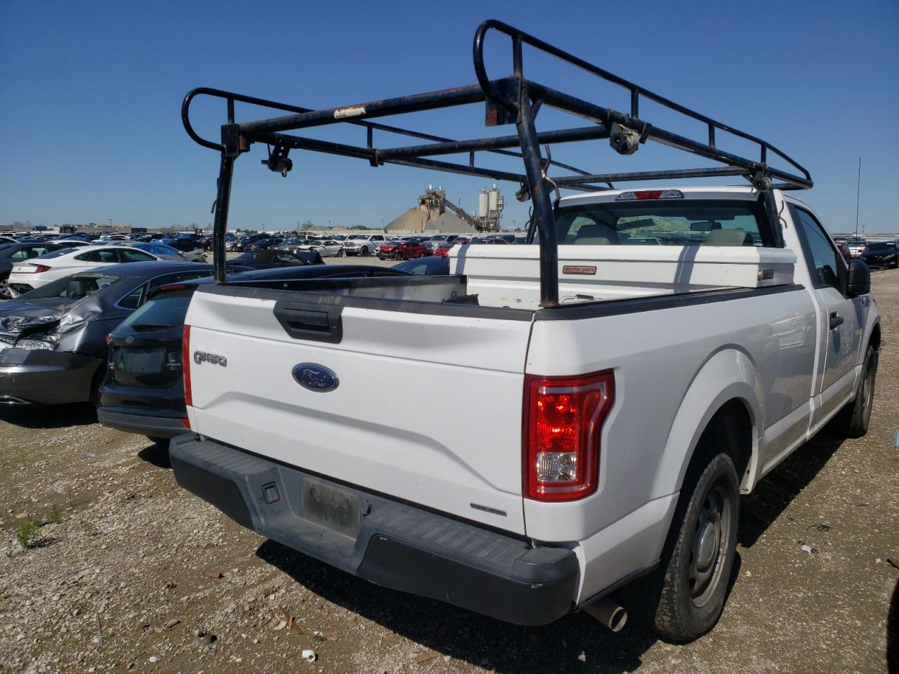 Photo 4 from auction – 2016 FORD F150 with VIN 1FTMF1CF8GKD66910