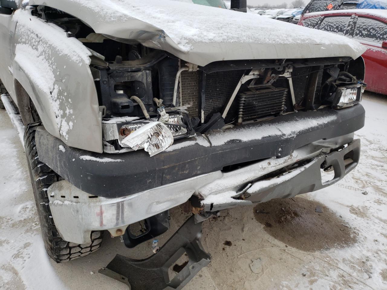 صورة رقم 9 من المزاد - 2003 CHEVROLET SILVERADO مع VIN 1GCHK29G13E257250