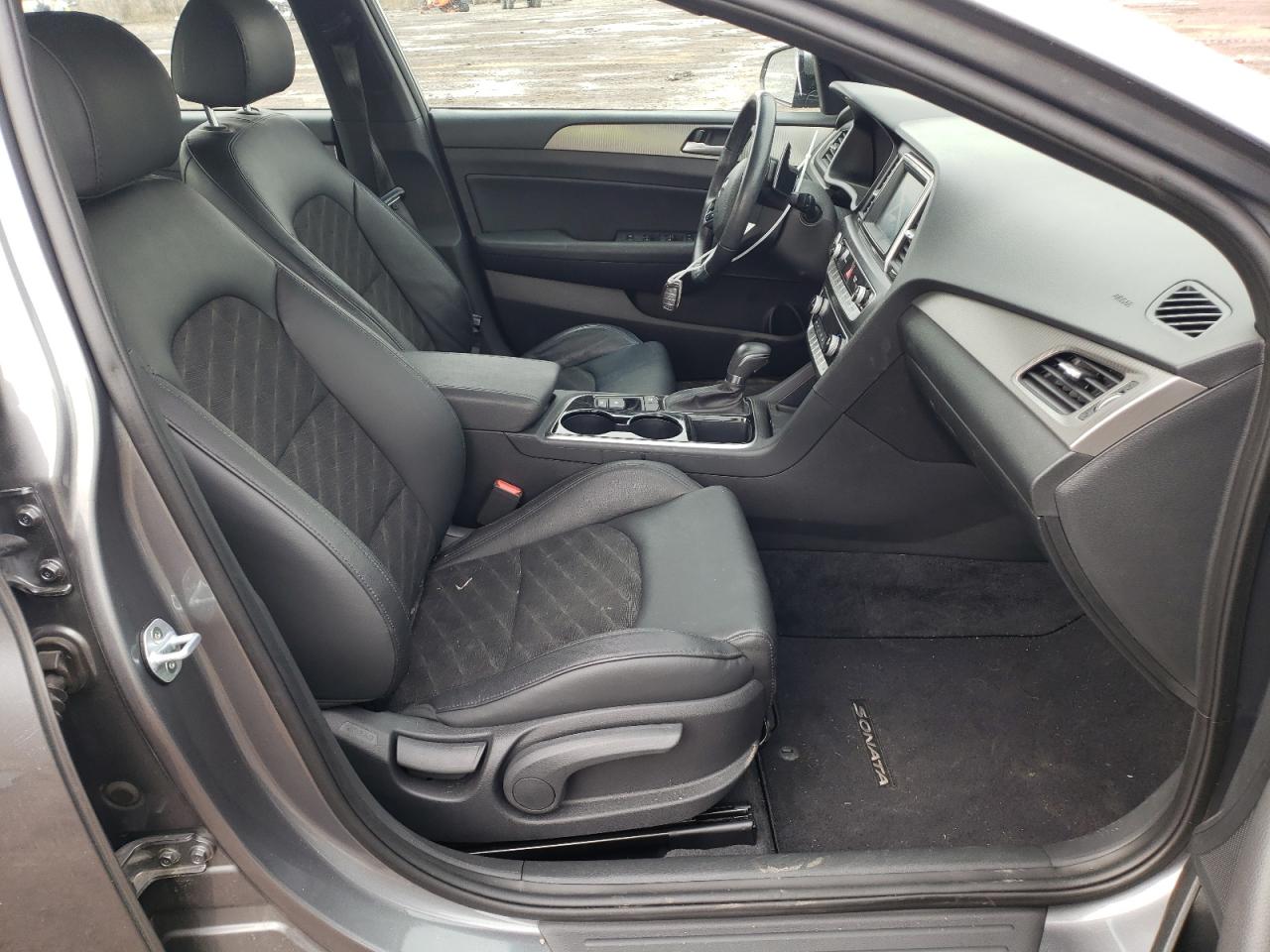 Photo 5 from auction – 2019 HYUNDAI SONATA LIM with VIN 5NPE34AF4KH768433