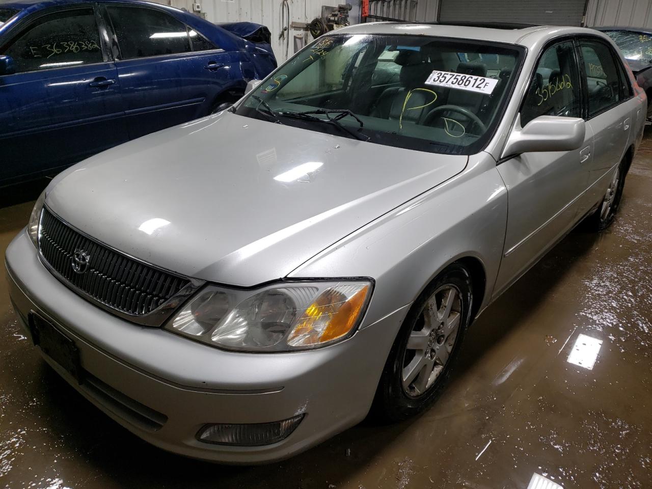 Photo 2 from auction – 2000 TOYOTA AVALON XL with VIN 4T1BF28B7YU085508