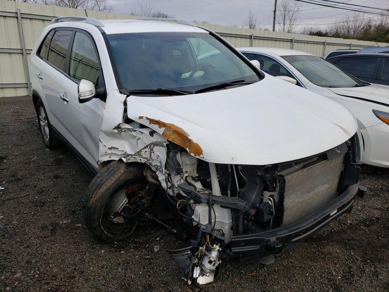 Photo 1 from auction – 2014 KIA SORENTO LX with VIN 5XYKTDA60EG493237