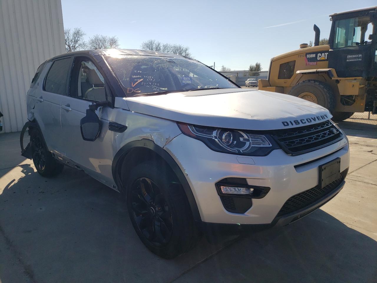 LAND ROVER DISCOVERY 2017 with VIN SALCR2BG1HH689965 - Photo from auction