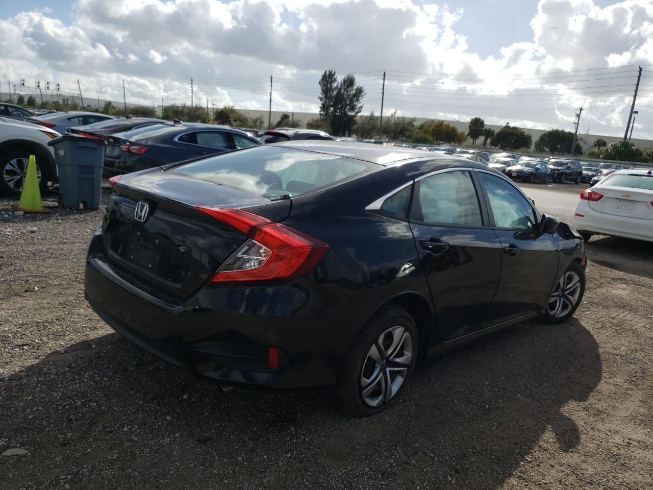 Photo 4 from auction – 2016 HONDA CIVIC LX with VIN 19XFC2F54GE041913
