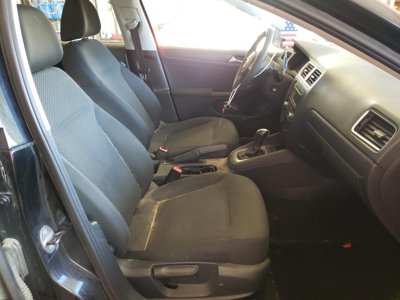 Photo 5 from auction – 2012 VOLKSWAGEN JETTA BASE with VIN 3VW2K7AJ1CM357303