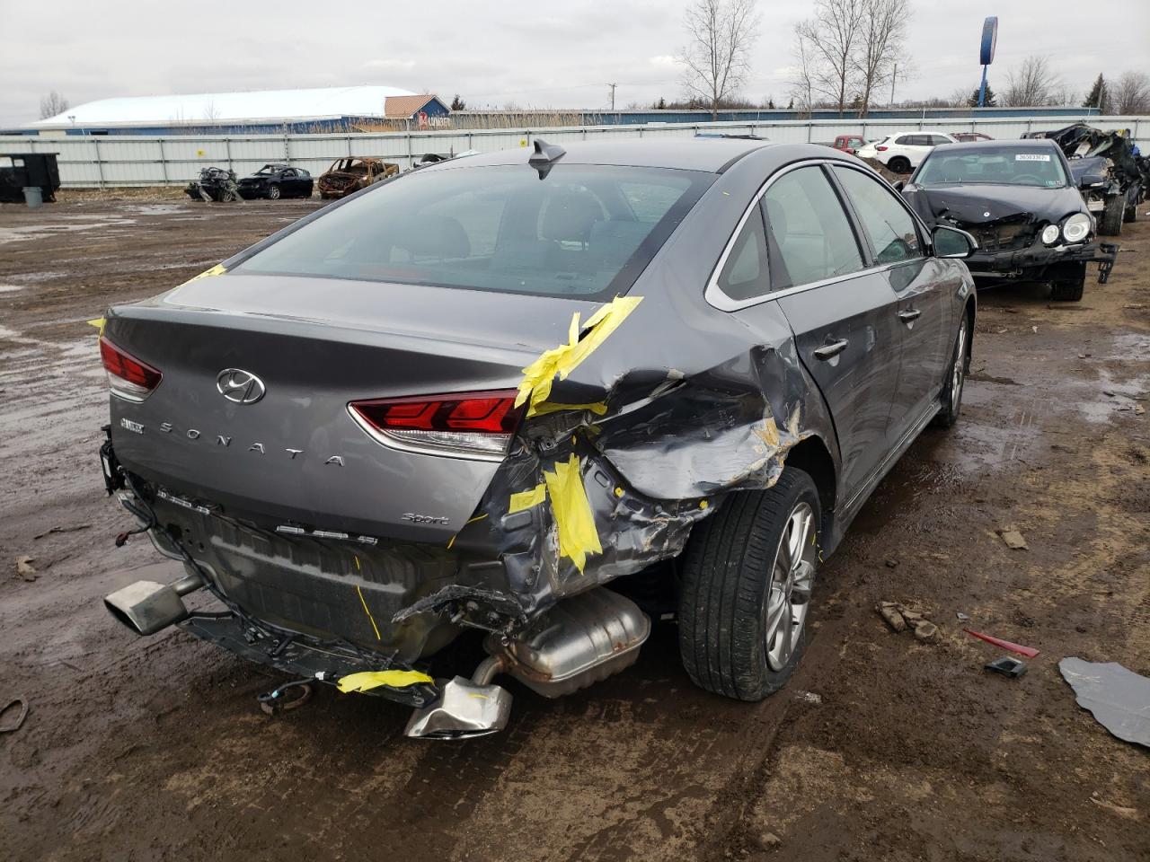 Photo 4 from auction – 2019 HYUNDAI SONATA LIM with VIN 5NPE34AF4KH768433