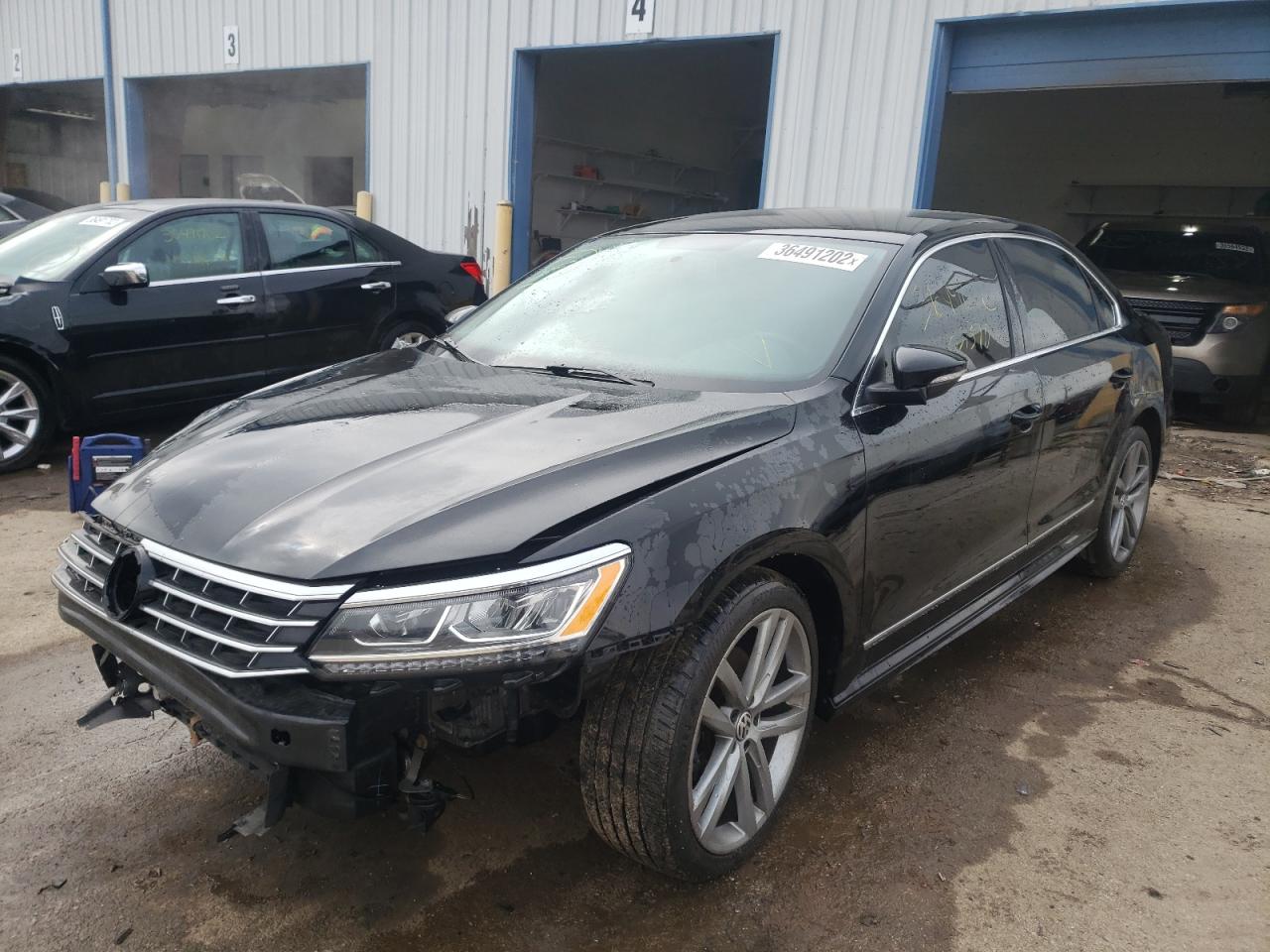 Photo 2 from auction – 2016 VOLKSWAGEN PASSAT S with VIN 1VWAS7A30GC056090