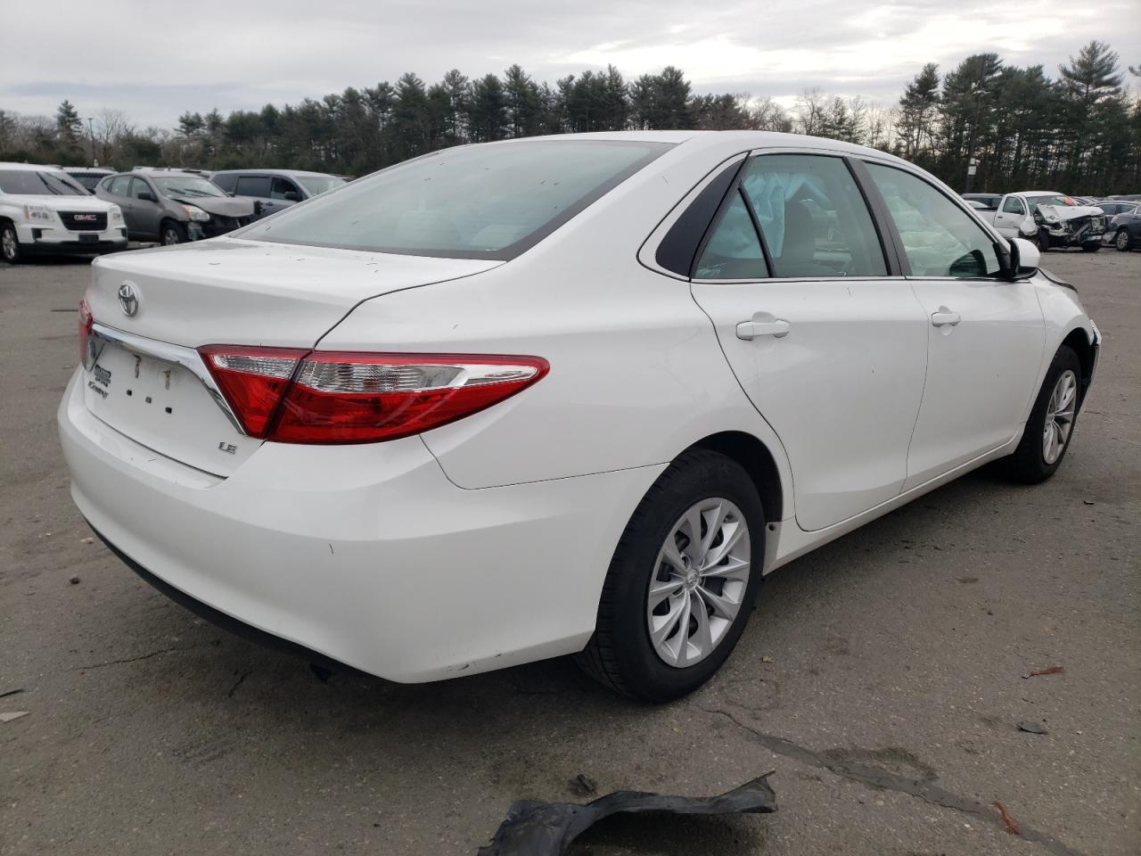 Photo 4 from auction – 2017 TOYOTA CAMRY LE with VIN 4T1BF1FK6HU648383